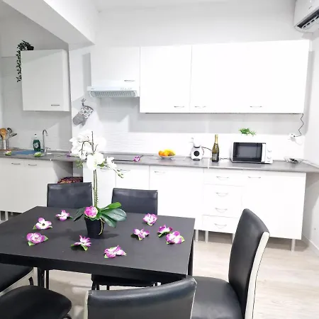 301, 2 Bedrooms, Near Playa De Americas & Free Wifi Σπίτι διακοπών Πλάγια ντε λας Αμέρικας