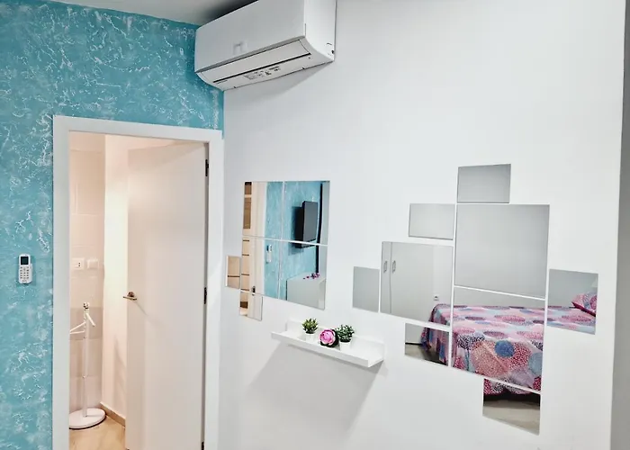 301, 2 Bedrooms, Near Playa De Americas & Free Wifi Playa de las Americas (Tenerife)