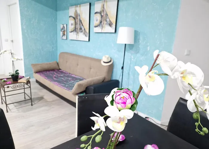 301, 2 Bedrooms, Near Playa De Americas & Free Wifi Playa de las Americas (Tenerife)