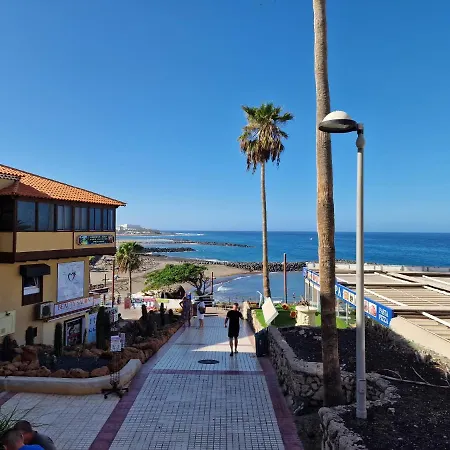 301, 2 Bedrooms, Near Playa De Americas & Free Wifi Holiday home