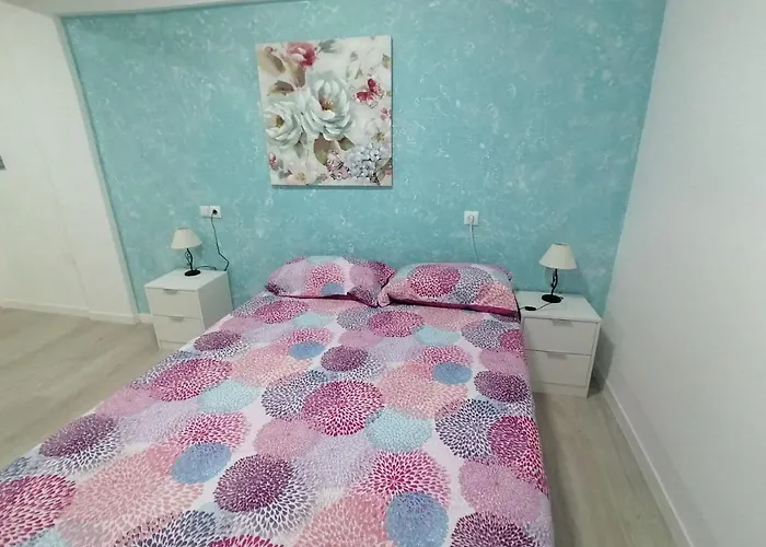 301, 2 Bedrooms, Near Playa De Americas & Free Wifi بيت للعطل *